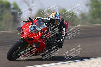 media/Sep-20-2025-TrackDaz (Sat) [[27f0cde673]]/B Group/1120am (Turn 2)/